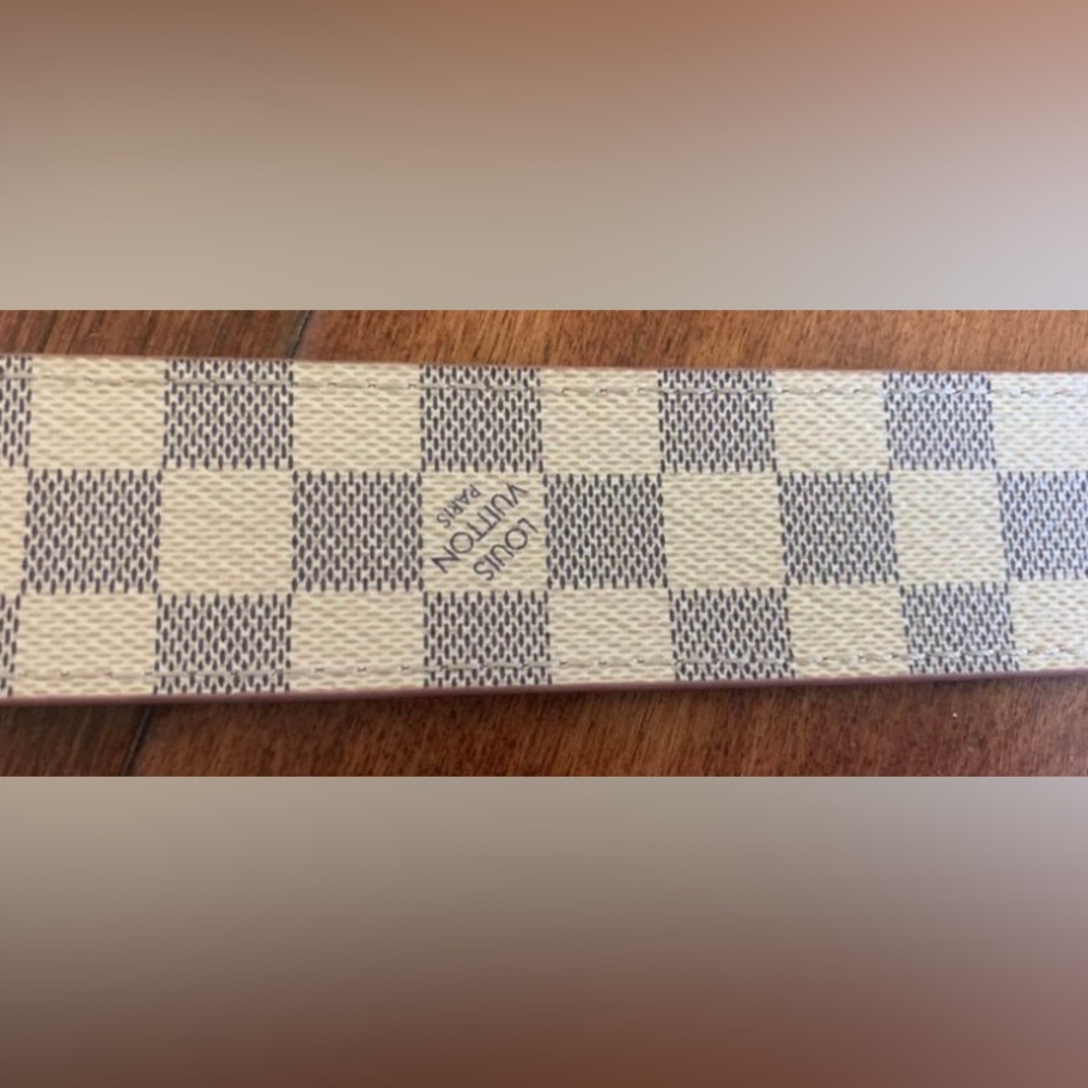 LV Initiales Reversible Belt, size 34” - Picture 5 of 7